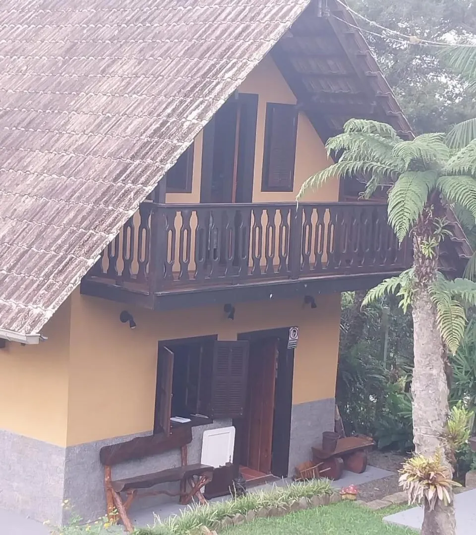 Villa Chale Da Araucaria à Rio dos Cedros