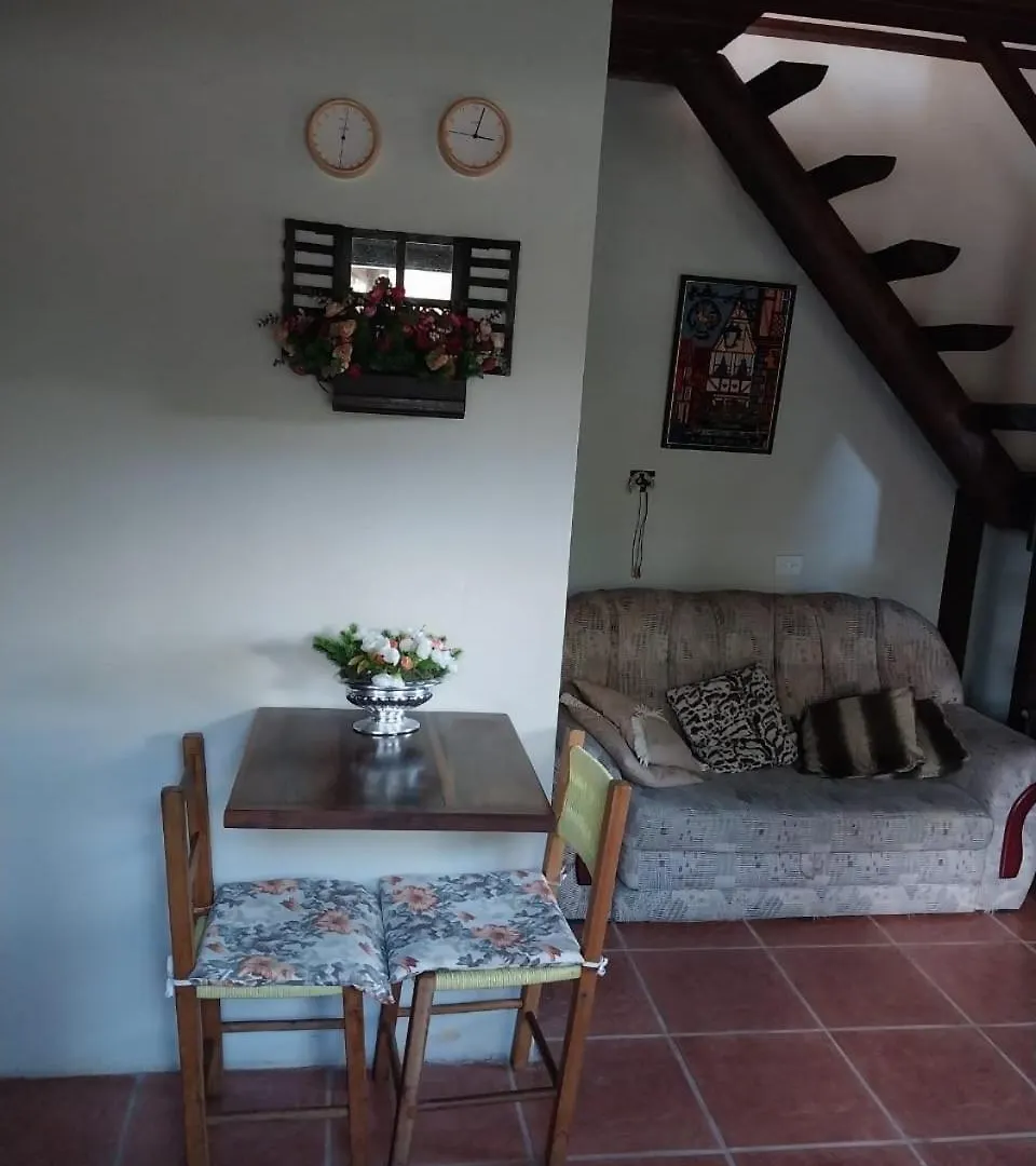Chalet Villa Chale Da Araucaria à Rio dos Cedros
